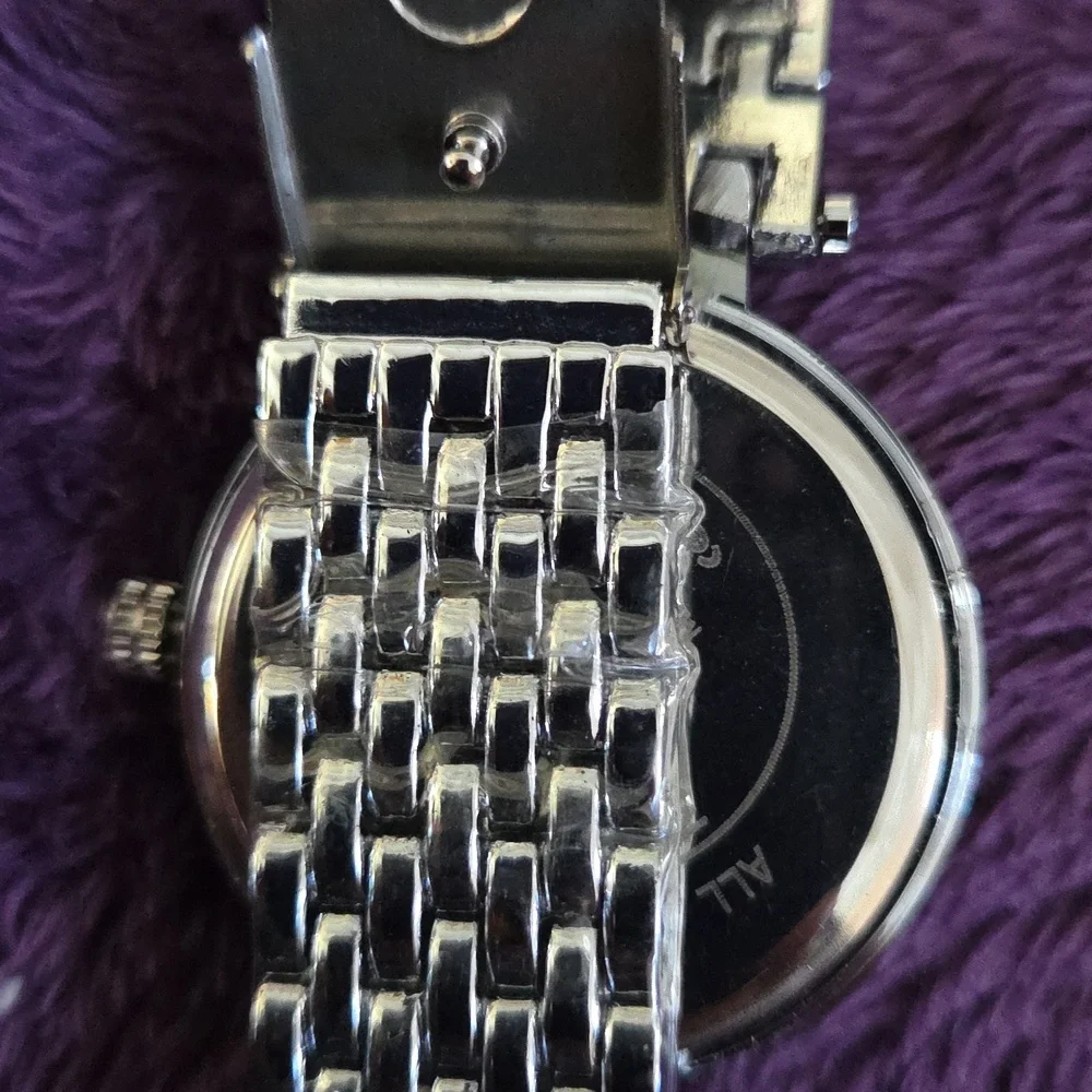 NWOT! Michael Kors Diamond Watch